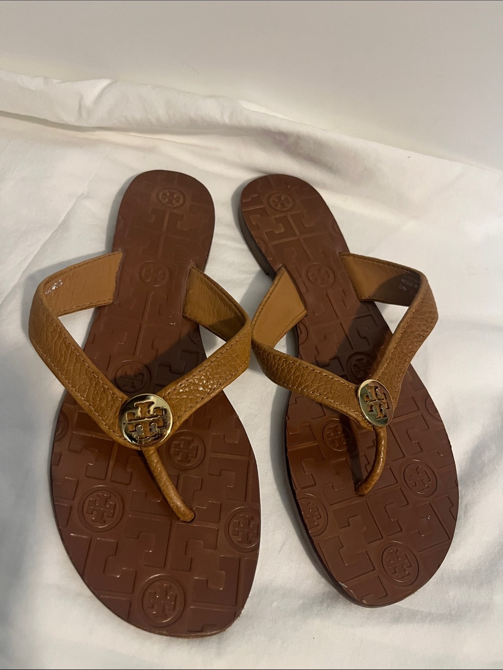 Tory Burch Thora Sandals brown logo leather thong slip on flip flops 8 M